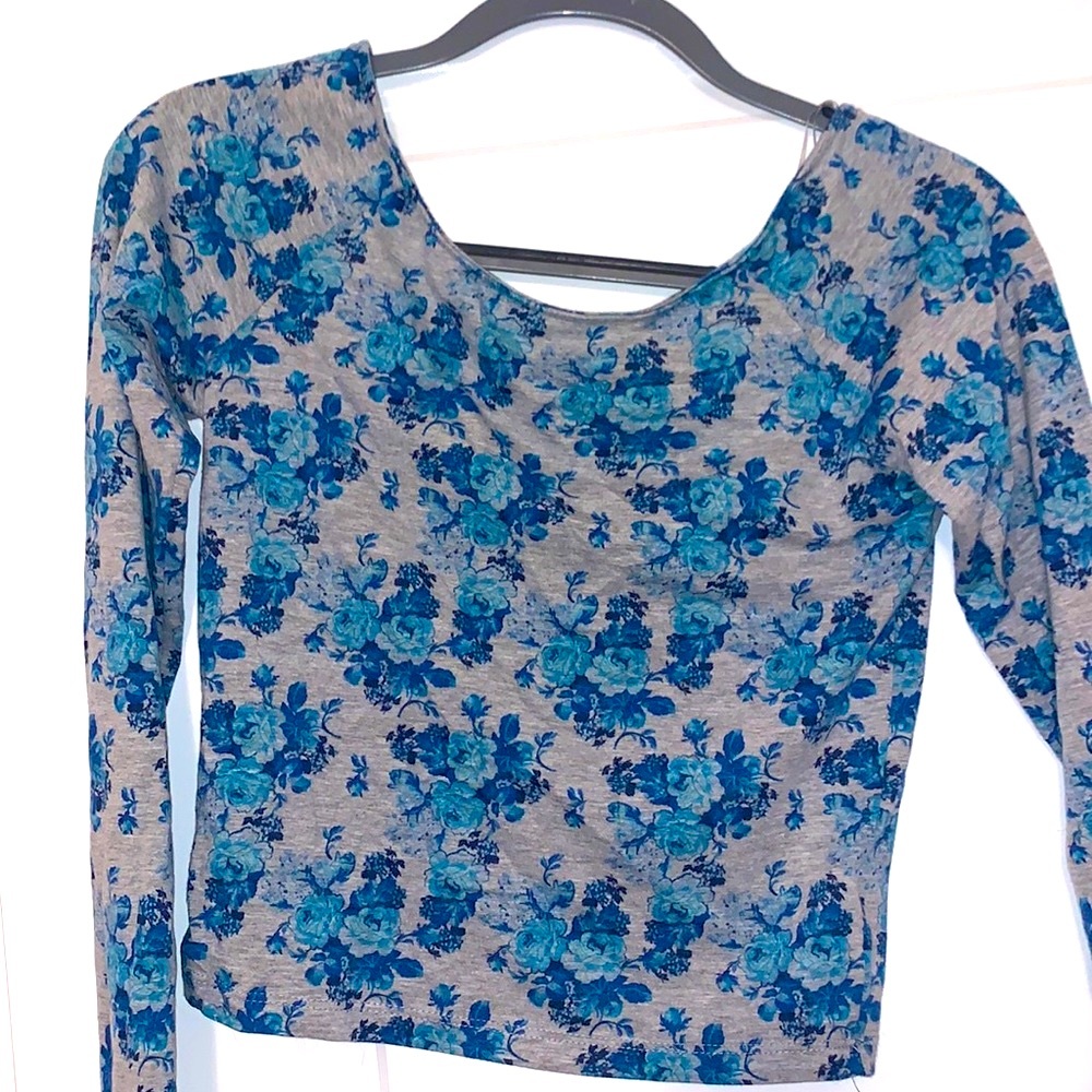 Long Sleeve Mid Length Crop Top